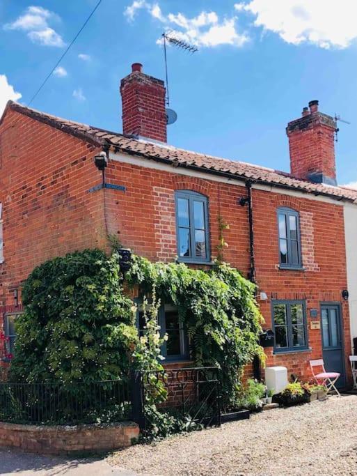 The Town House Villa Aylsham Exteriör bild